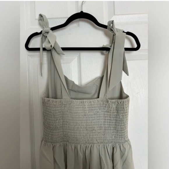 NWOT Sage Green Bridesmaid / Wedding Guest Dress - Picture 2 of 5